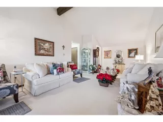 Photo #5: 3983231 Listing