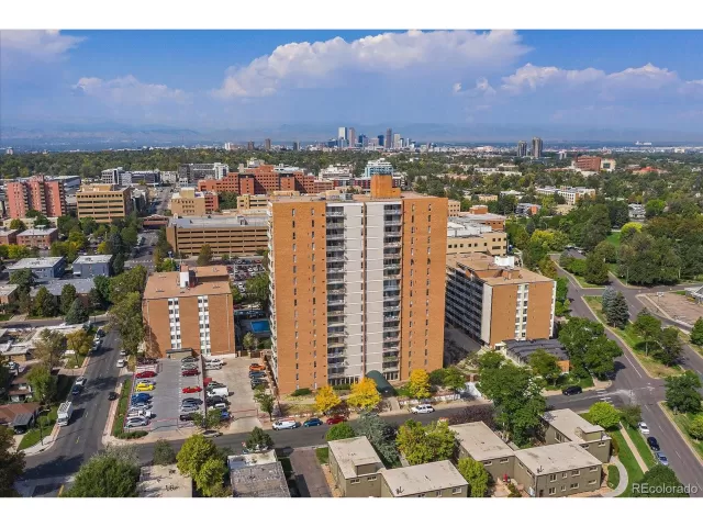 MLS: 3983299 Condo For Sale