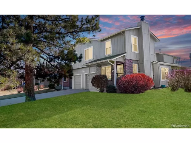 MLS: 3986889 Condo For Sale