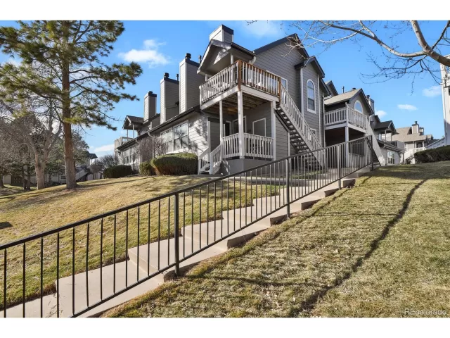 MLS: 3988969 Condo For Sale