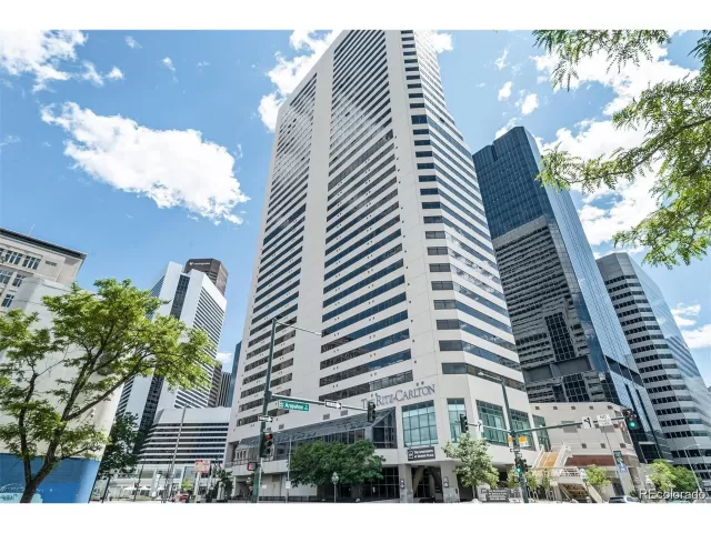 MLS: 3990628 Condo For Sale