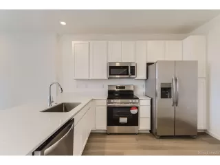 Photo #4: 3994256 Listing