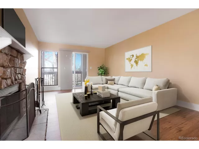 MLS: 4000693 Condo For Sale