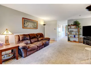 Photo #5: 4002908 Listing