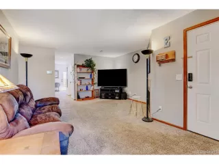 Photo #6: 4002908 Listing