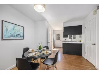 Photo #2: 4003384 Listing 