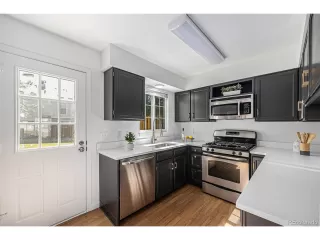 Photo #3: 4003384 Listing 