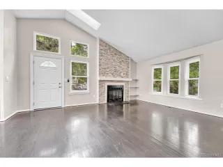 Photo #5: 4004593 Listing