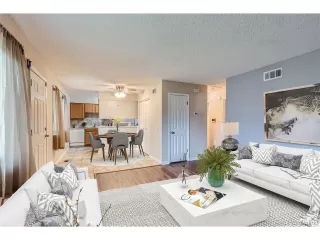 Photo #3: 4007153 Listing