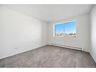 Photo #4: 4008008 Listing