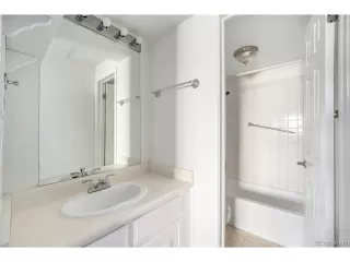 Photo #6: 4008008 Listing