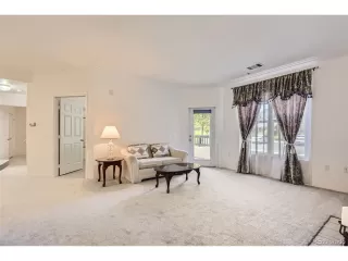 Photo #4: 4008526 Listing