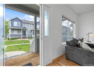 Photo #2: 4011955 Listing