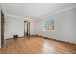 Photo #5: 4012501 Listing