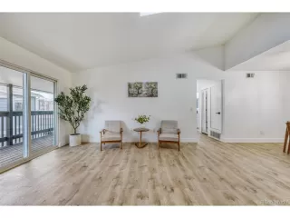 Photo #4: 4013128 Listing 