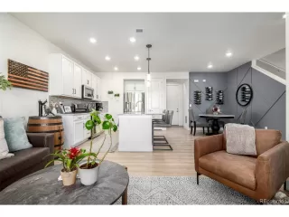 Photo #3: 4015476 Listing 