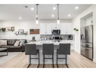 Photo #4: 4015476 Listing 