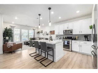 Photo #5: 4015476 Listing 