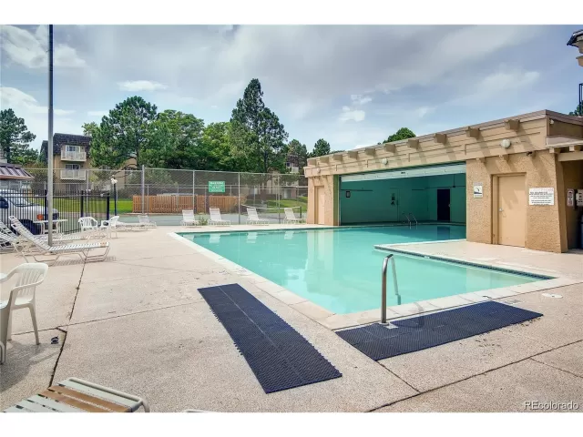 MLS: 4015758 Condo For Sale