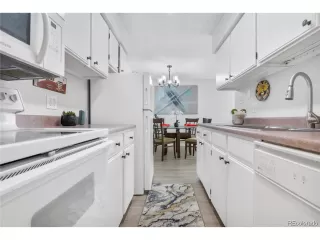 Photo #5: 4015758 Listing 