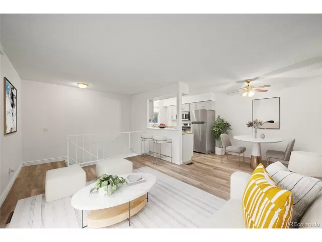 MLS: 4016071 Condo For Sale