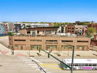 Photo #3: 4017433 Listing 