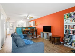 Photo #2: 4021646 Listing