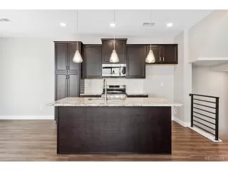 Photo #4: 4023079 Listing