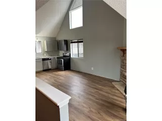 Photo #5: 4024758 Listing 