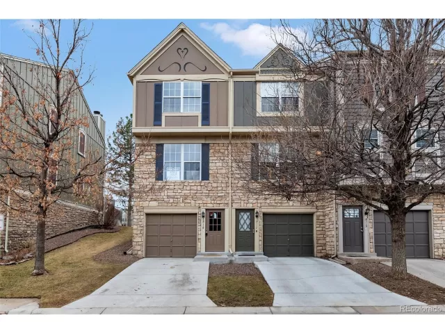 MLS: 4025494 Condo For Sale