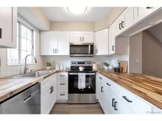 Photo #3: 4025494 Listing