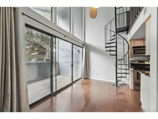 Photo #2: 4026828 Listing 