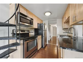 Photo #3: 4026828 Listing 