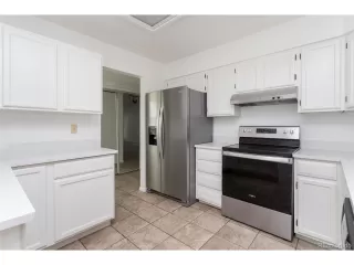 Photo #3: 4029356 Listing 