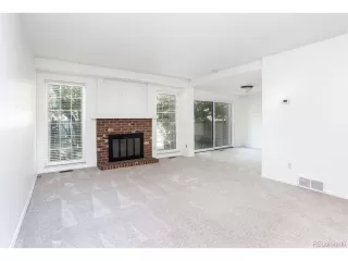 Photo #5: 4029356 Listing 