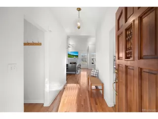 Photo #2: 4032720 Listing