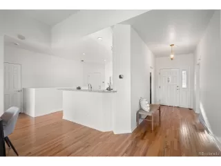 Photo #3: 4032720 Listing