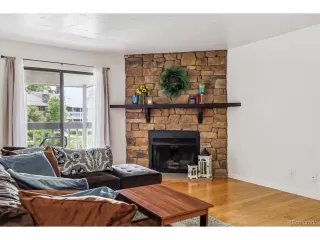 Photo #5: 4033929 Listing 