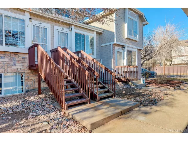 MLS: 4034084 Condo For Sale