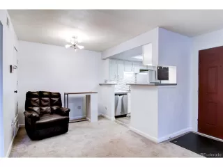 Photo #4: 4035361 Listing