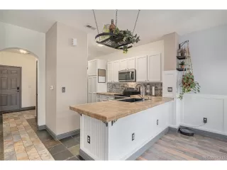 Photo #5: 4035556 Listing