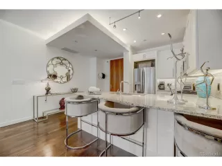 Photo #4: 4036337 Listing 