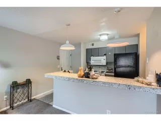 Photo #4: 4037793 Listing