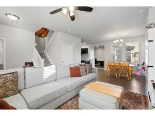 Photo #6: 4042574 Listing