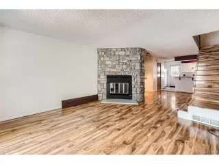 Photo #6: 4042636 Listing