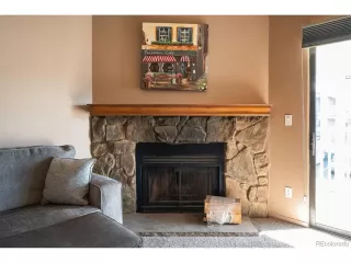 Photo #4: 4042968 Listing 