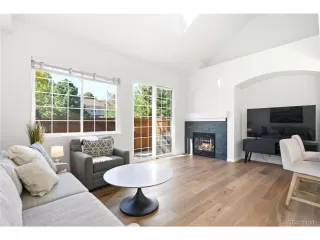 Photo #5: 4043347 Listing