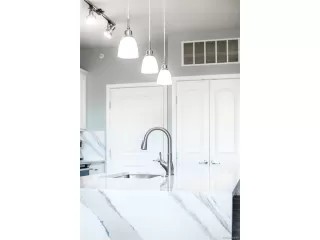 Photo #4: 4043710 Listing