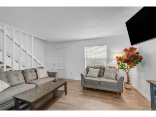 Photo #2: 4045032 Listing 