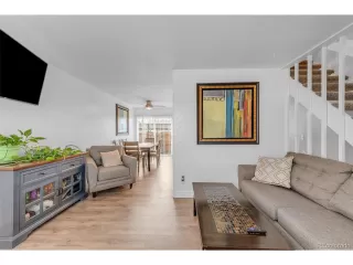 Photo #3: 4045032 Listing 